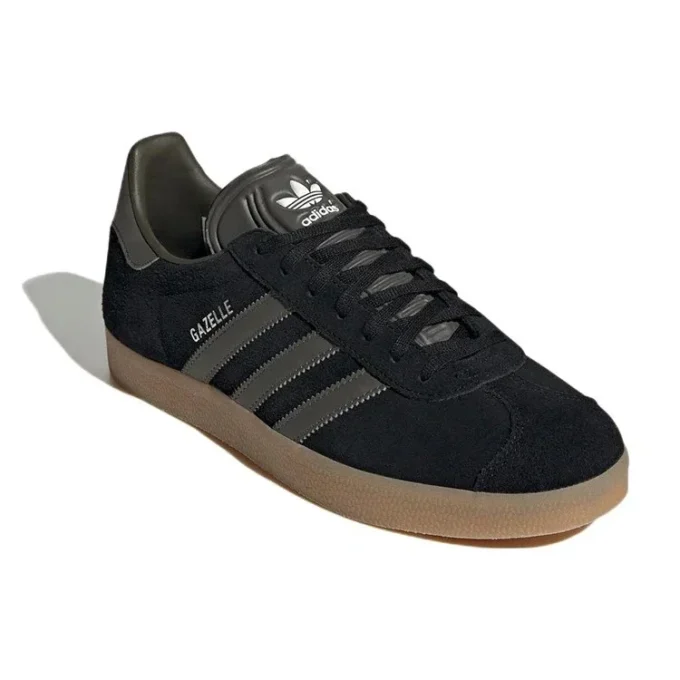 Adidas Gazelle „Black Pantone Gum“