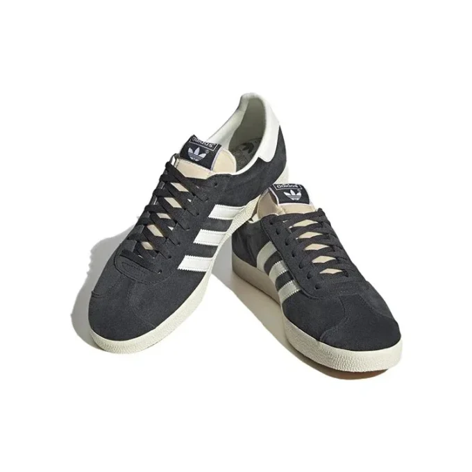 Adidas Gazelle „Carbon“