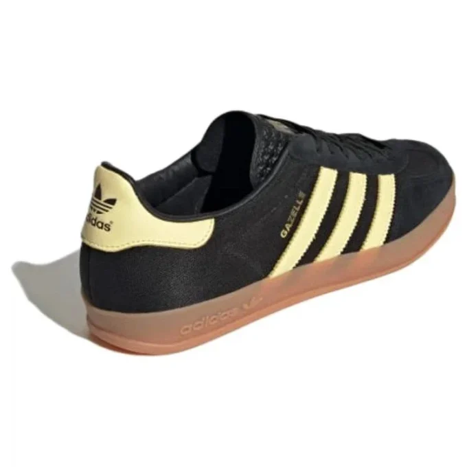 Adidas Gazelle Indoor „Black Almost Yellow Gum“